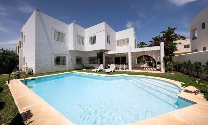 Gammarth Villa | Villa Neptune - Private pool & games room