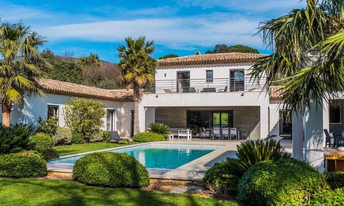 Les Brugassieres Villa | Villa nestled in greenery, spa and pool - by feelluxuryholidays