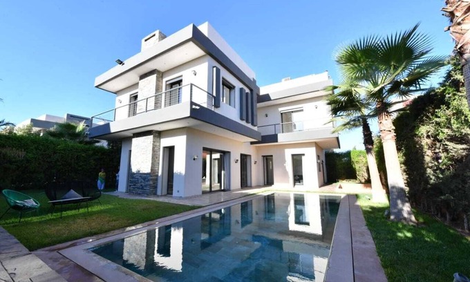 Tassoultante Villa | Villa noria golf 4 bedrooms with pool center town