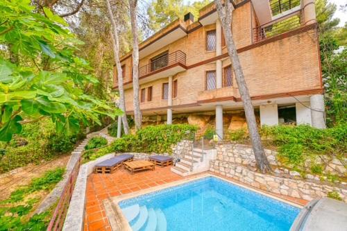 Pinares de San Anton Villa | VILLA OASIS PINARES DE SAN ANTÓN -pool, sea, near Málaga city center-