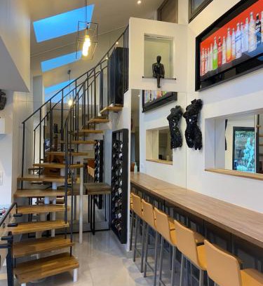 Cannes La Bocca Villa | VILLA OCEANE