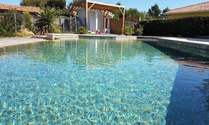 Leon Villa | Villa of charm 8 p, Ideal family, heated swimming pool 50m2 secure, bikes available