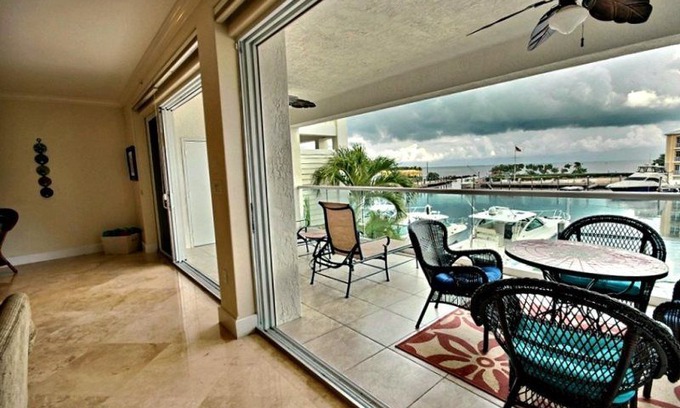 Rock Harbor Apartment | Villa of Distinction 126 Mariners Club Key Largo