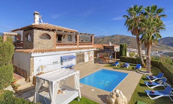 Torrox Villa | Villa offering wonderful sea views.