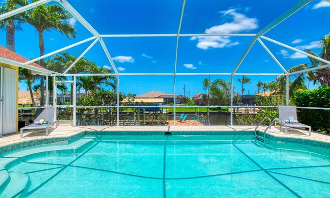 Pelican Villa | VILLA OLINDA – HEATED POOL | GULF ACCESS | BOAT RENTAL + TOURS VOUCHER INCL.