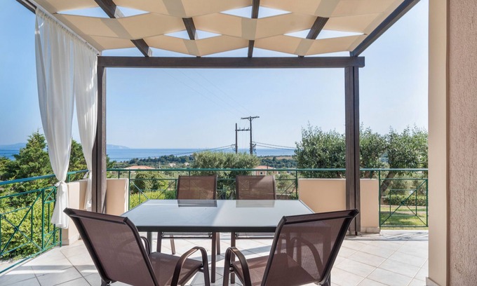 Leivathos Apartment | Villa Olivia with Sea View
