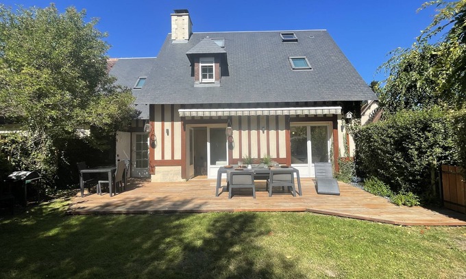 Tourgeville Villa | Villa on Deauville, near beach, area of clairefontaine (swimming pool and tennis)