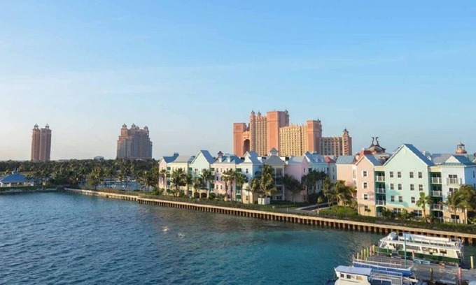 Paradise Island Villa | Villa on Paradise Island with access to Atlantis included