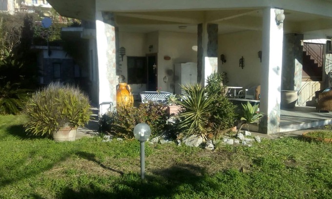 Capo Peloro Villa | Villa on the strait, beautiful villa bordering the beach facing the sea