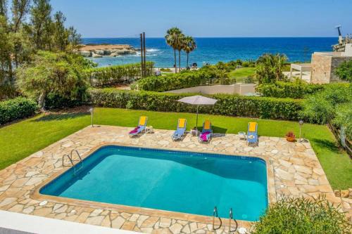 Pegeia Villa | Villa Oniro by Villa Plus