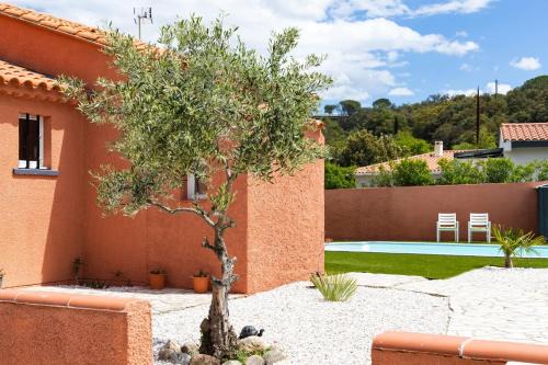 Les Cluses Villa | Villa paisible proche frontière espagnole avec piscine privée