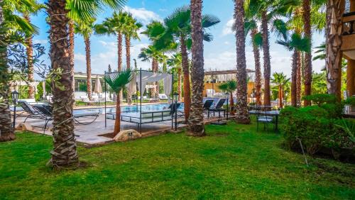 Oulad Hassoune Villa | Villa Palmyra, 8 suites et piscine chauffée