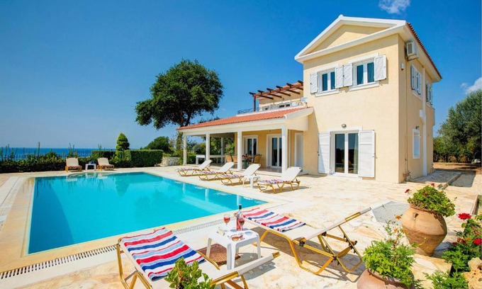 Svoronata Villa | Villa Panmaria by Villa Plus