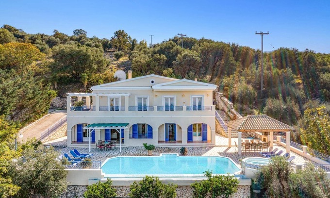 Agios Ilias Villa | Villa Panorama Julia by Villa Plus