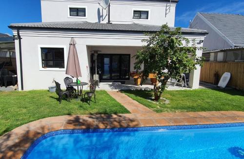 Cape Town Villa | Villa Parisienne Modern Guest house