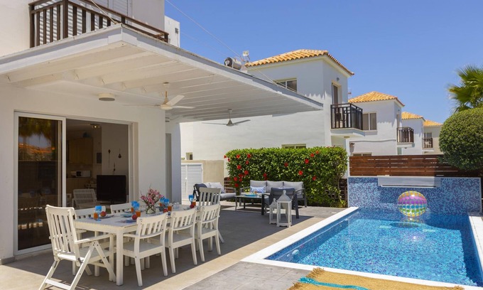 Pernera Villa | Villa Passion in Protaras