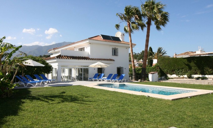 La Gaspara Villa | Villa Paz - Affordable Luxury With Private Pool And Gardens