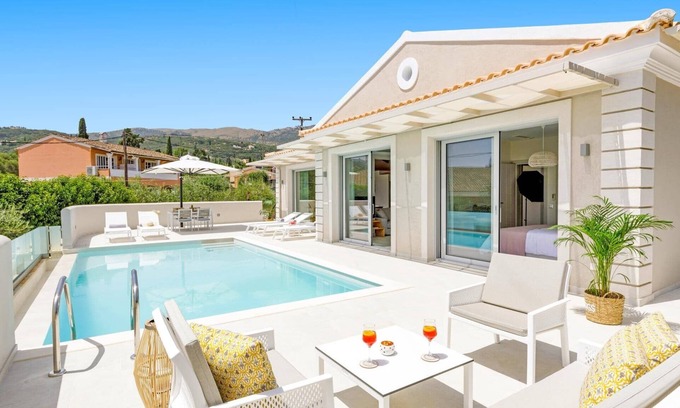 Kassiopi Villa | Villa Perlaki by Villa Plus