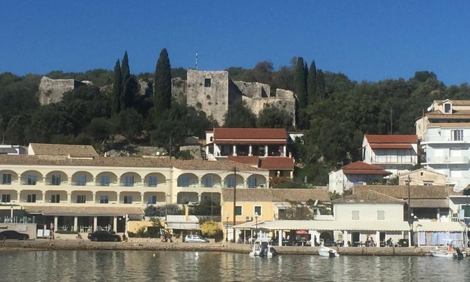 Kassiopi House | Villa Perris Studios