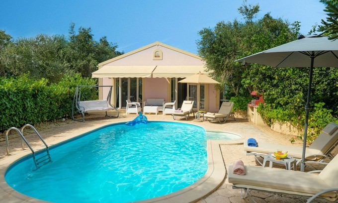 Chalikounas Villa | Villa Persephone in Corfu