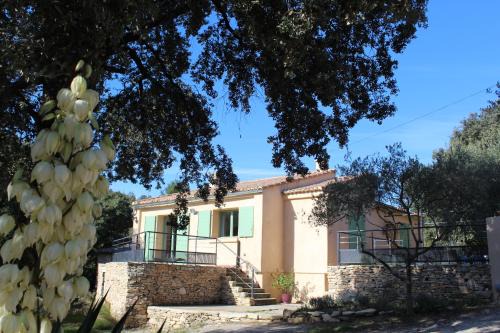 Caremeau Villa | Villa Pierre Blanche le calme a 5mn du centre ville