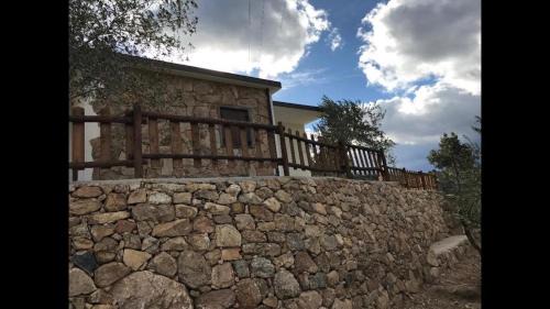 Dorgali Villa | Villa Pietra, immersa nel verde. Area relax e BBQ
