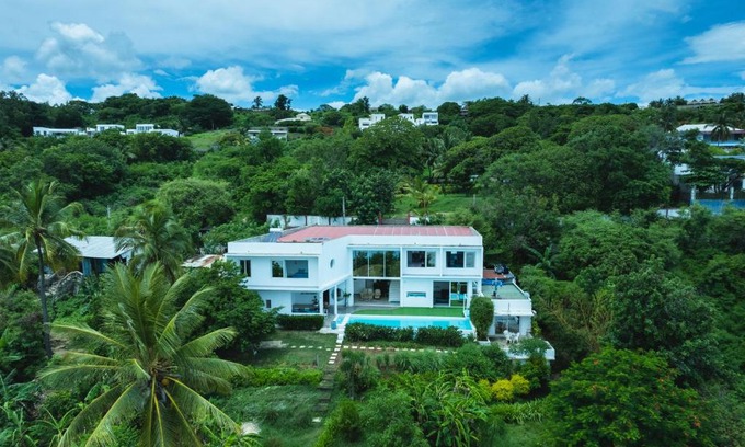 Antsiranana Villa | villa piscine à louer a DIEGO SUAREZ. MADAGASCAR