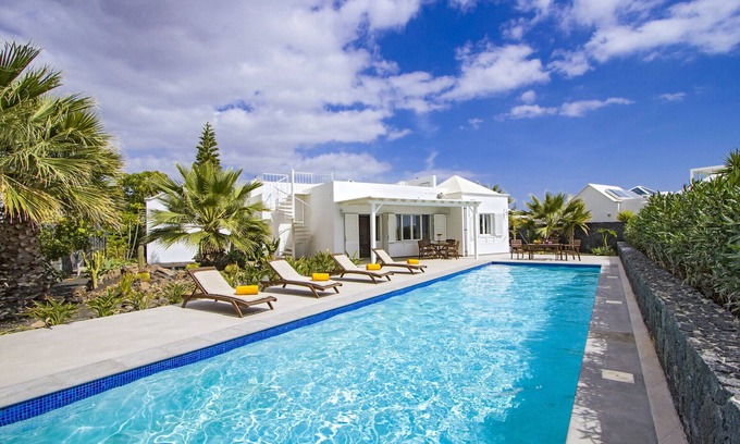 Playa Blanca Villa | Villa Playa Real 13
