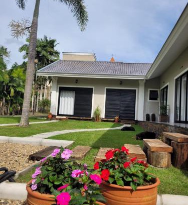 Pomerode House | Villa Pomerode Hospedagem - Suítes