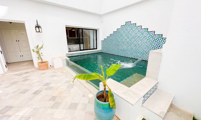 Hammamet House | Villa Poseidon: piscine et bord de mer à Hammamet