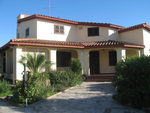 Sarroch Apartment | Villa Primavera