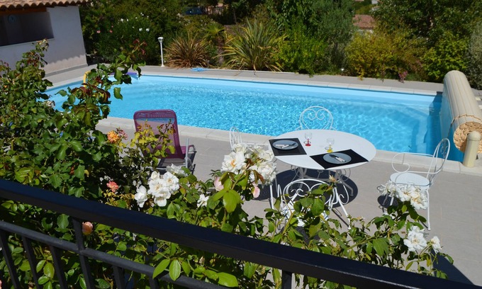 Brue-Auriac Villa | Villa private heated pool in the heart of green provence