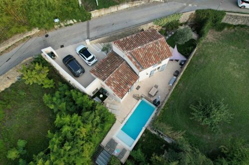 Saint-Laurent-de-Carnols Villa | Villa Provence climatisée, jardin, piscine privée chauffée, Wifi
