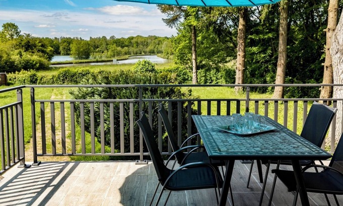 Ouzouer-sur-Trezee Villa | Villa Proche Briare, au Bord du Canal, en Pleine Nature