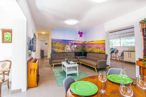 La Valette-du-Var Villa | VILLA PROVENCE-SPA&BBQ CENTRE AU CALME- JARDIN - TERRASSES