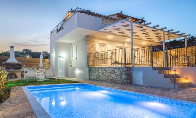 Anafonitria House | Villa Provenza
