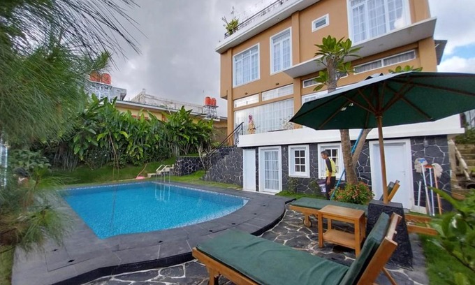 Pancawati Hotel | Villa puncak Bogor ala Bali
