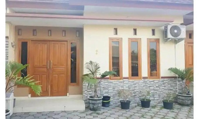 Cipanas Villa | Villa Puncak Kota Bunga 1