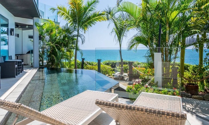 Fryes Beach Resort | Villa Rae - Two Bedroom Resort, Sleeps 4