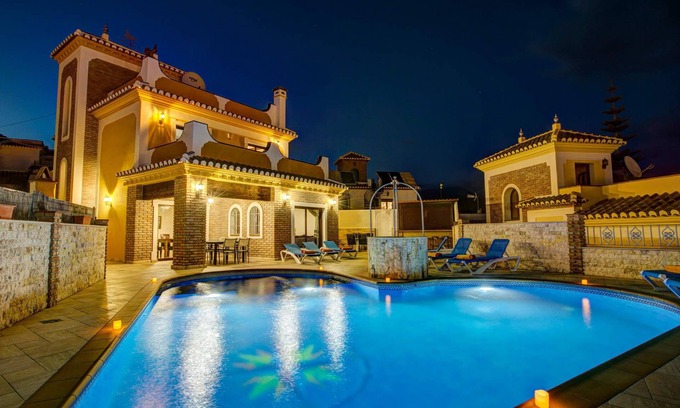 Nerja Villa | Villa Ramos Lara by Villa Plus