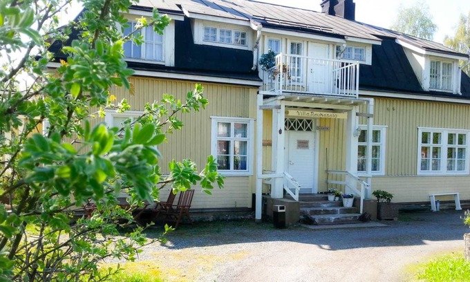 Hameenkyro Bed & Breakfast | Villa Rauhasalo