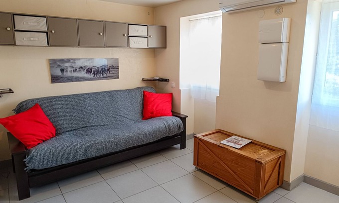 Plan-de-Cuques Apartment | Villa Reiala Plan-de-Cuques - Comfortable studio