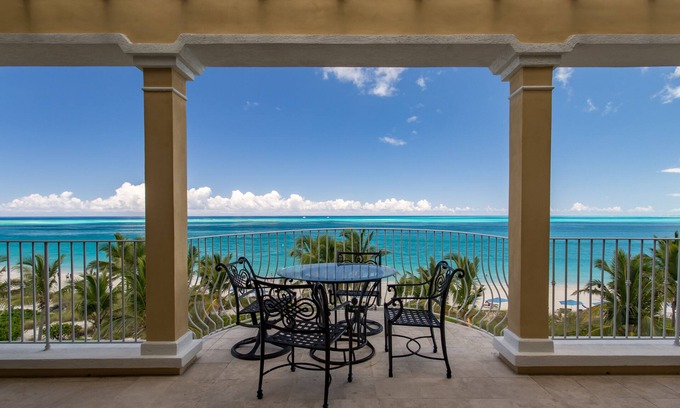 Grace Bay Condo | Villa Renaissance 402: 4th Floor 2 Bedroom, 2 1/2 Baths Ocean Front Penthouse
