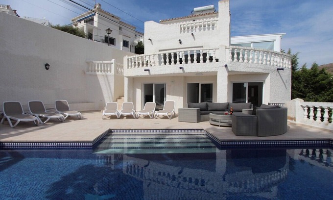 Chimenea Villa | Villa renovated in summer 2019 with private swimming pool