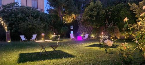 Trastevere Bed & Breakfast | Villa Riari Garden
