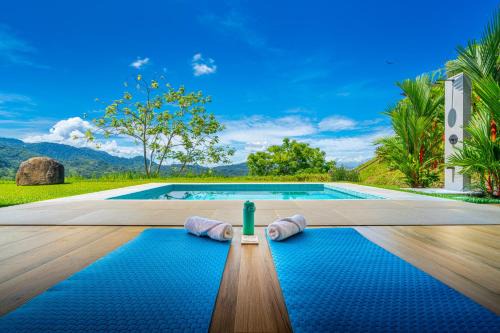 Ballena Villa | Villa Roca Ocean to Mountain Views - by Pura Villas