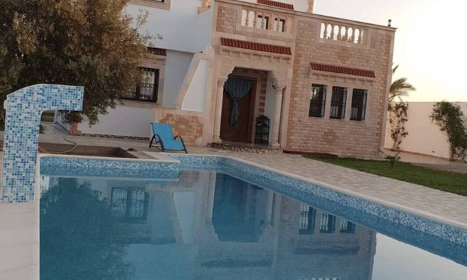 Djerba Midun Villa | Villa Romantique Avec Piscine à 5 min de la Plage