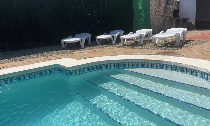 Les Tres Cales House | Villa Rosa, near the beach, bbq and private pool.