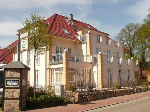 Alt Gaarz Apartment | Villa Rosita Wohnung 09 nur 250 Meter bis zum reriker Strand