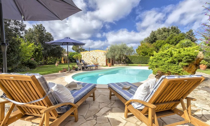 Alghero Villa | Villa Rujia with garden and exclusive swimming pool 5 minutes from the sea